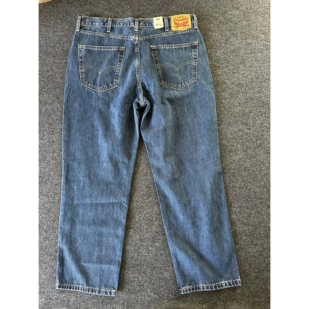 Levis 550 Relaxed Fit Mens Jeans 38x30 Medium Wash Blue Denim 00550-4886 NEW